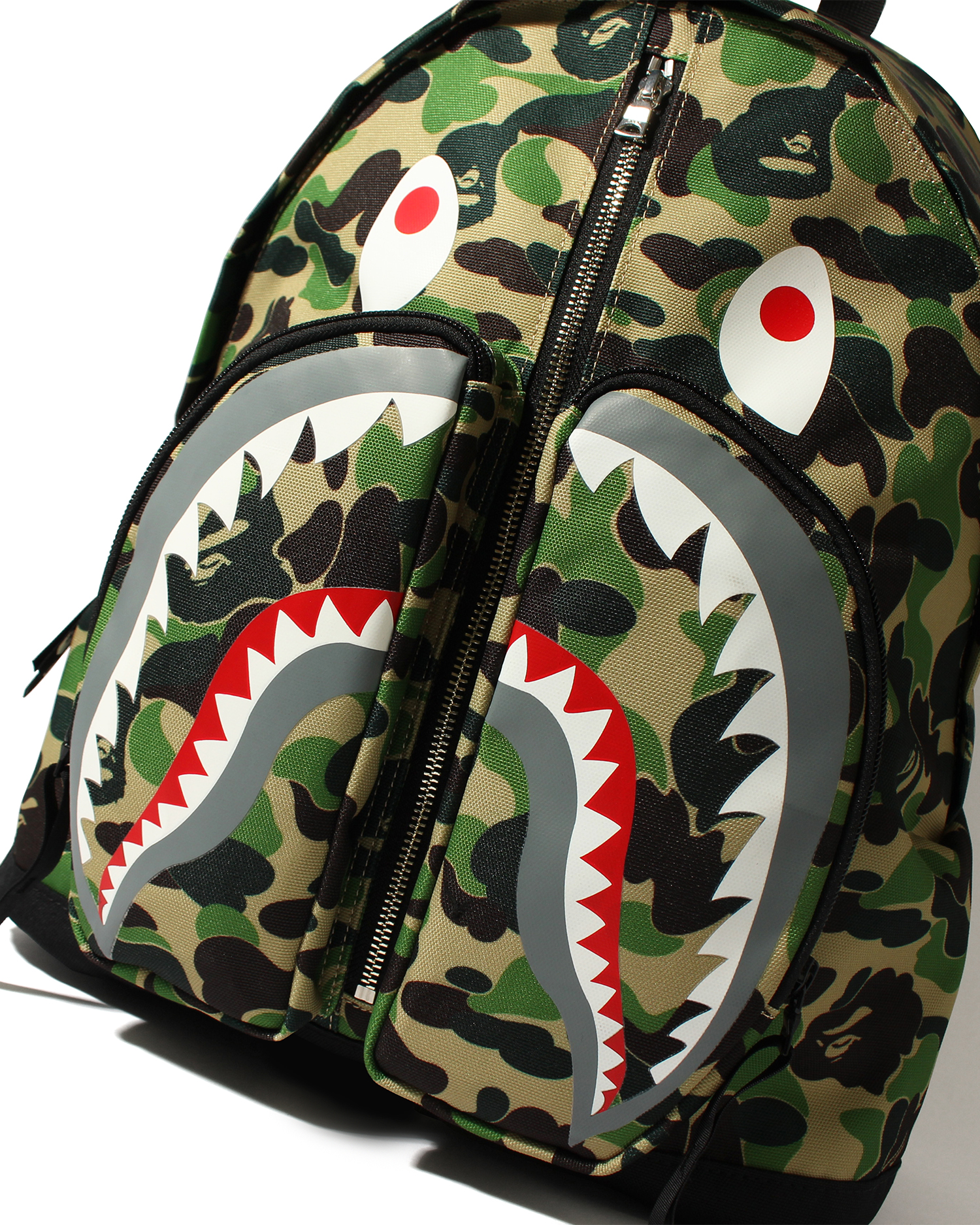 A BATHING APE® ABC Camo Shark daypack| ITeSHOP