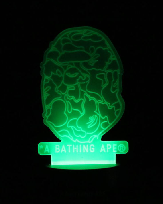 Ape Head LED Stand image number 8