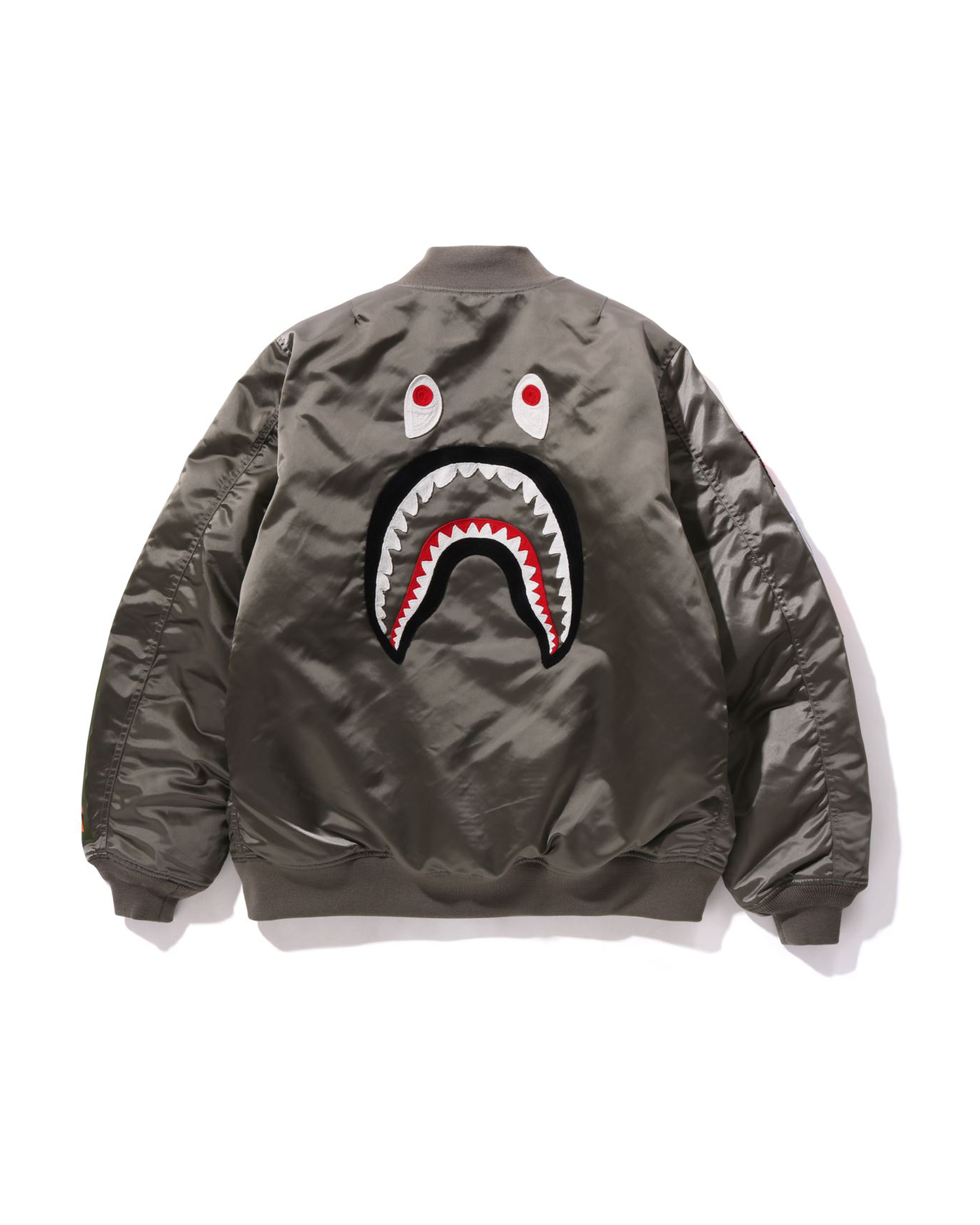 A BATHING APE® Shark MA-1 | ITeSHOP