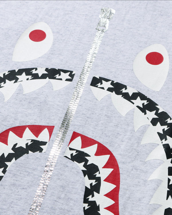 Sta Pattern Shark tee