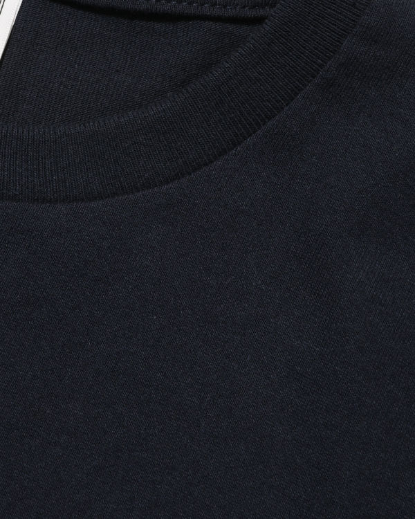 Manhunt tee