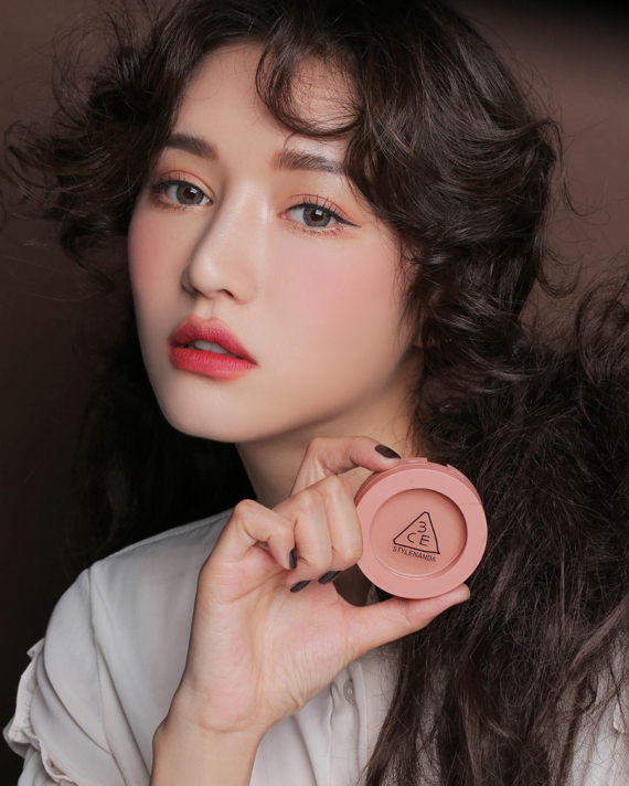 3CE Mood Recipe face blush #Mono Pink