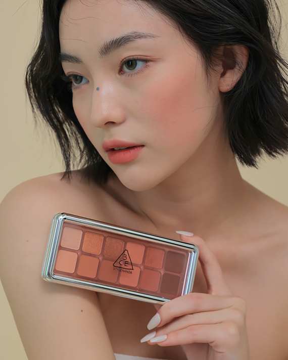3CE New Take eyeshadow palette #Motion Frame