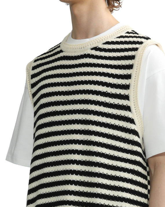 Open-knit striped vest image number 4