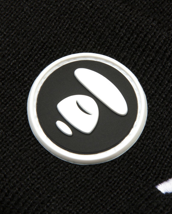 Moonface patch beanie image number 3