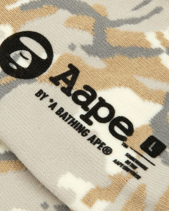 Moonface embroidered camo crew socks image number 2