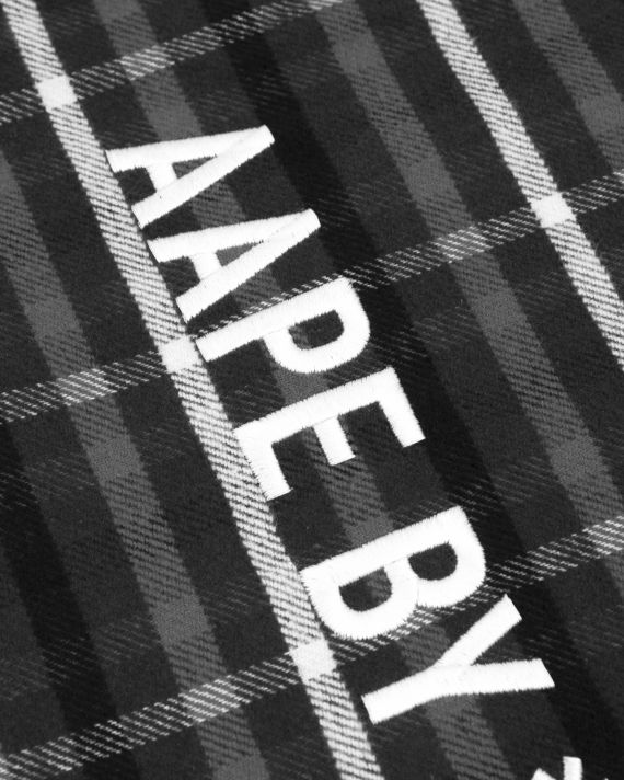 Plaid hooded shirt image number 4
