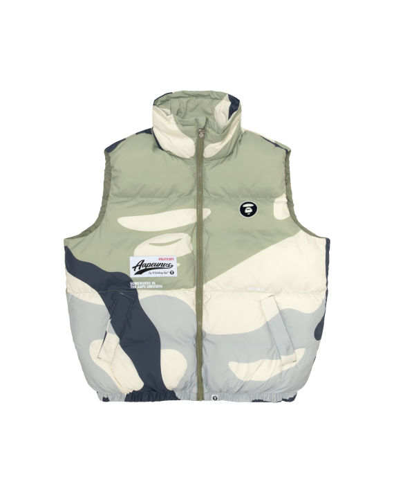 Moonface camo padded vest image number 0