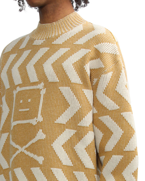 Crew neck knit sweater image number 4