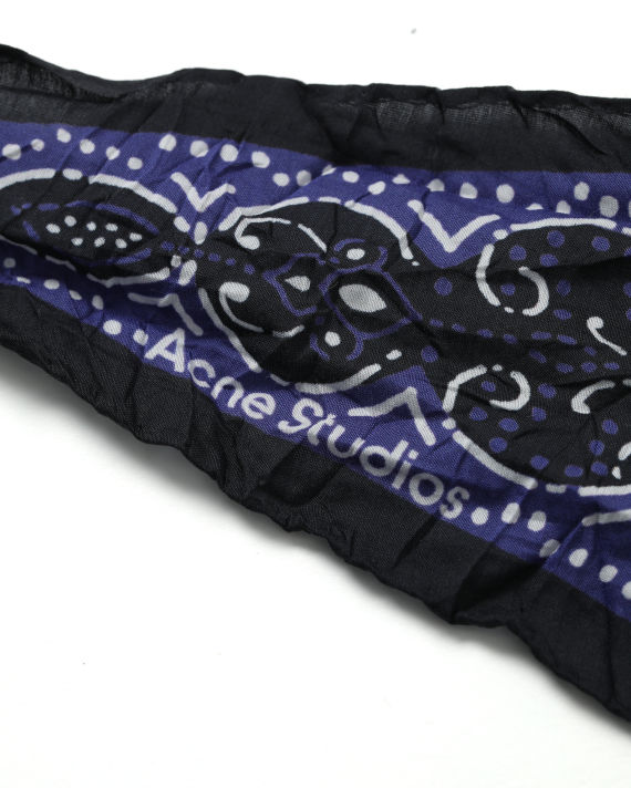 Paisley scarf image number 4