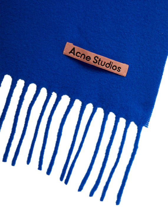 Logo patch scarf image number 2