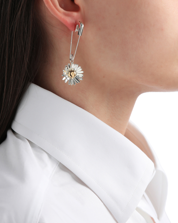 AMBUSH Daisy charm single earring
