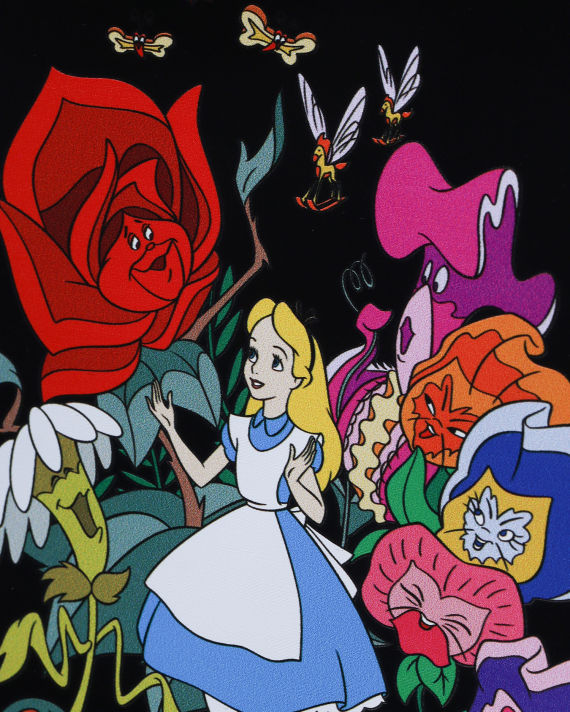 X Disney Alice in Wonderland shoulder bag image number 4