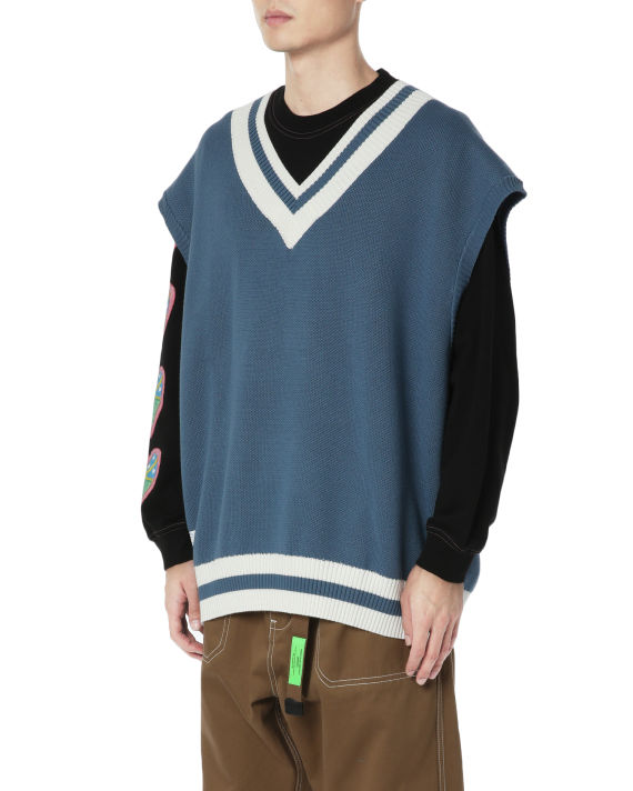 College knitted vest image number 4