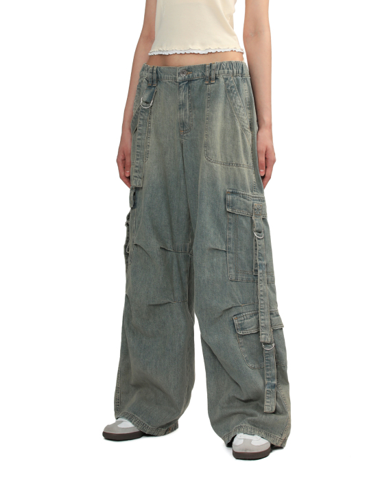 BDG Urban Outfitters Loose-fit cargo jeans