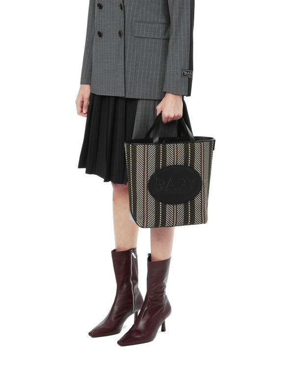 Woven tote bag