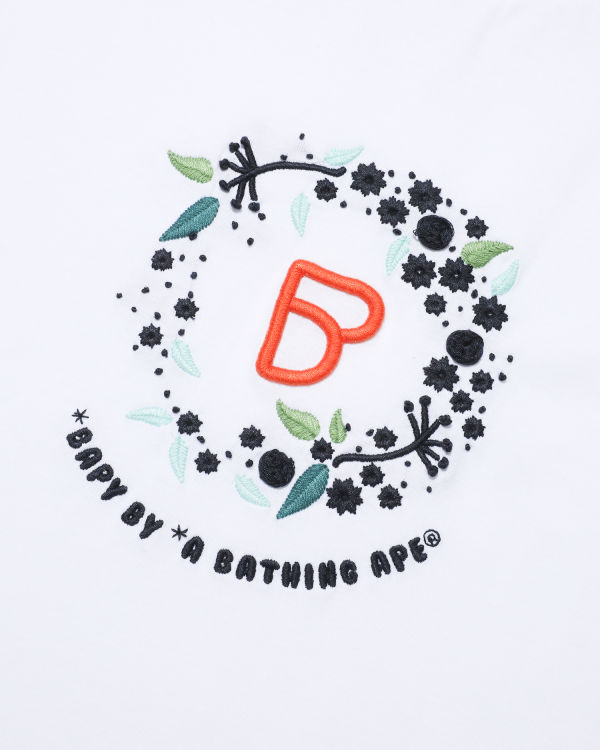 Embroidered logo graphic tee
