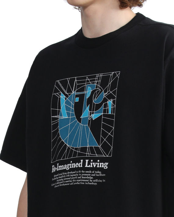 Living tee image number 4