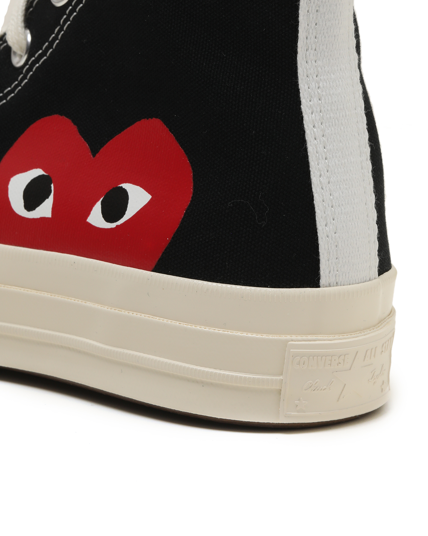 heart sneakers converse