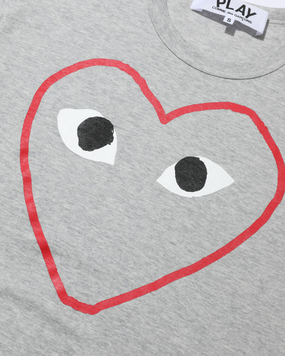 Outline heart logo tee image number 4