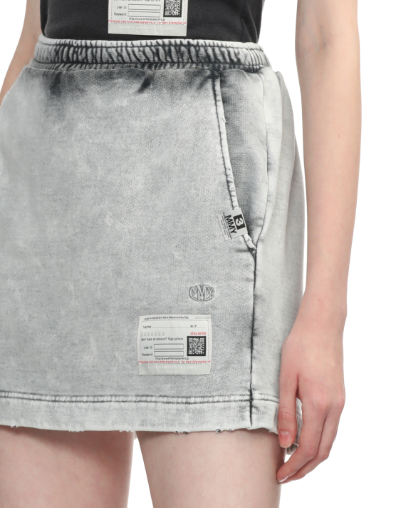 Maison MIHARA YASUHIRO Distressed shorts