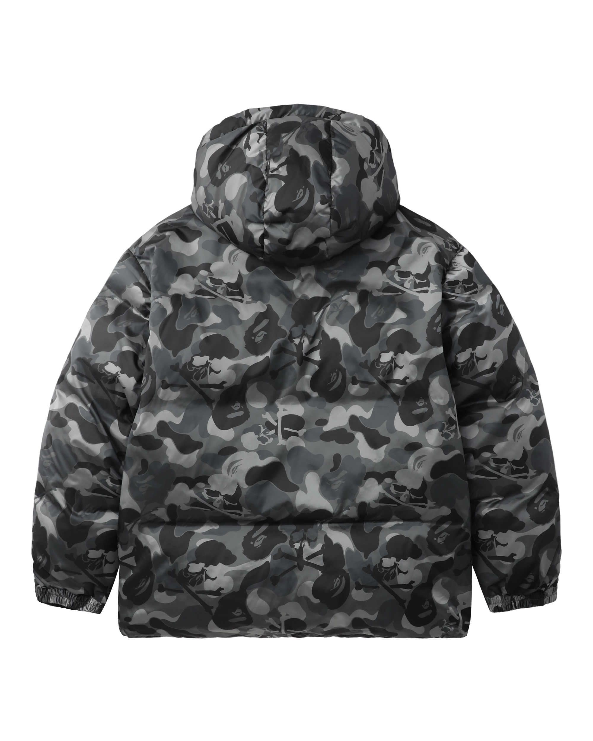 mastermind A BATHING APE® Skull camo down jacket | ITeSHOP