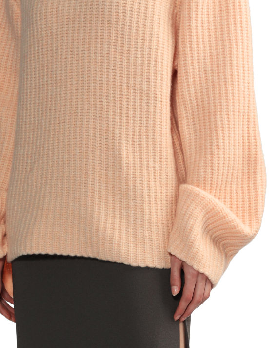 Relaxed knit sweater image number 4