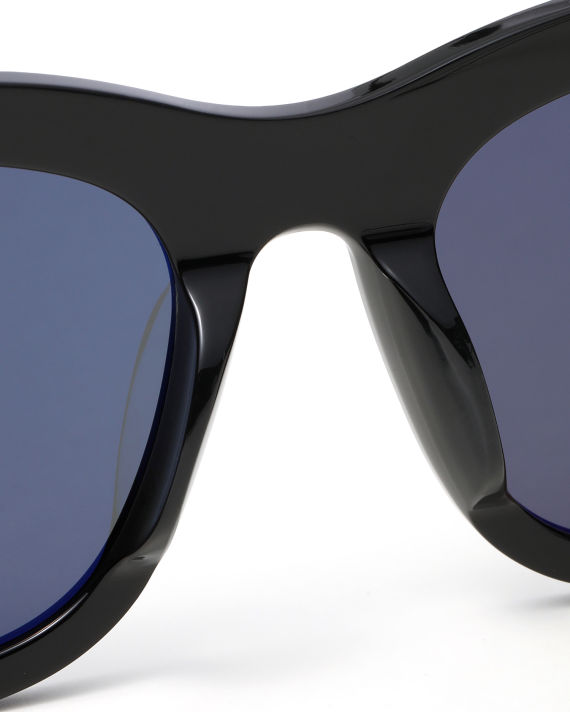 Square frame sunglasses image number 5
