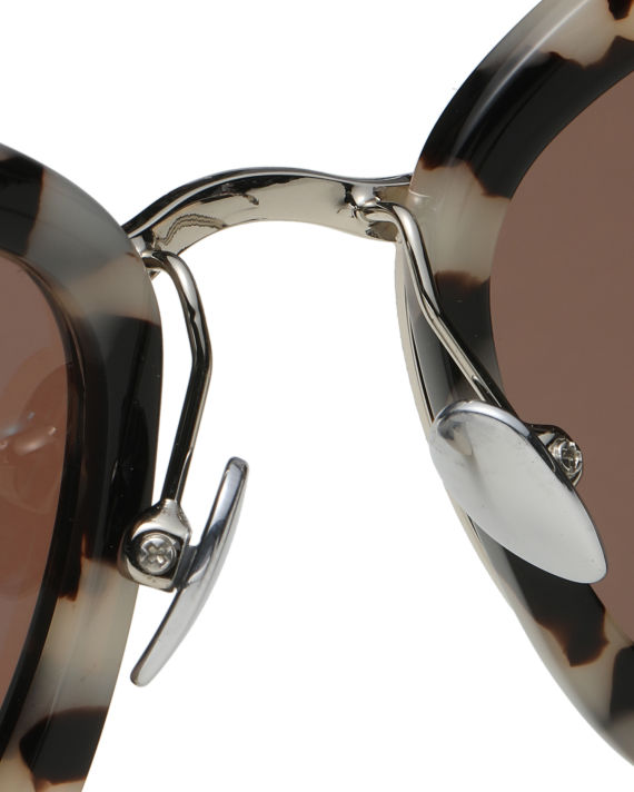Flat frame sunglasses image number 3
