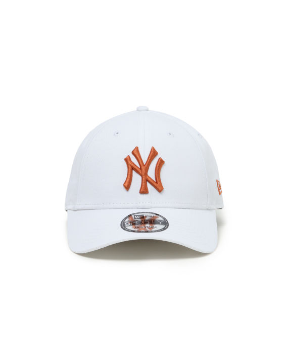X MLB New York Yankees logo cap. image number 1