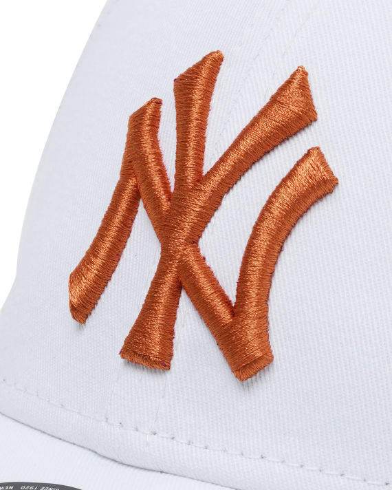 X MLB New York Yankees logo cap. image number 3