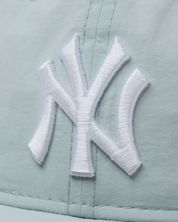 X MLB New York Yankees logo baseball cap image number 3