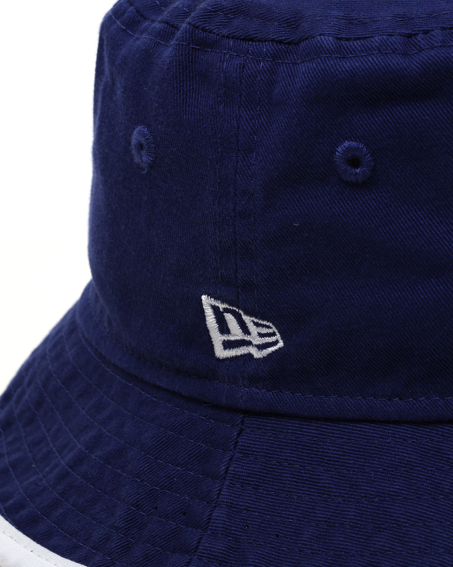 new era la bucket hat