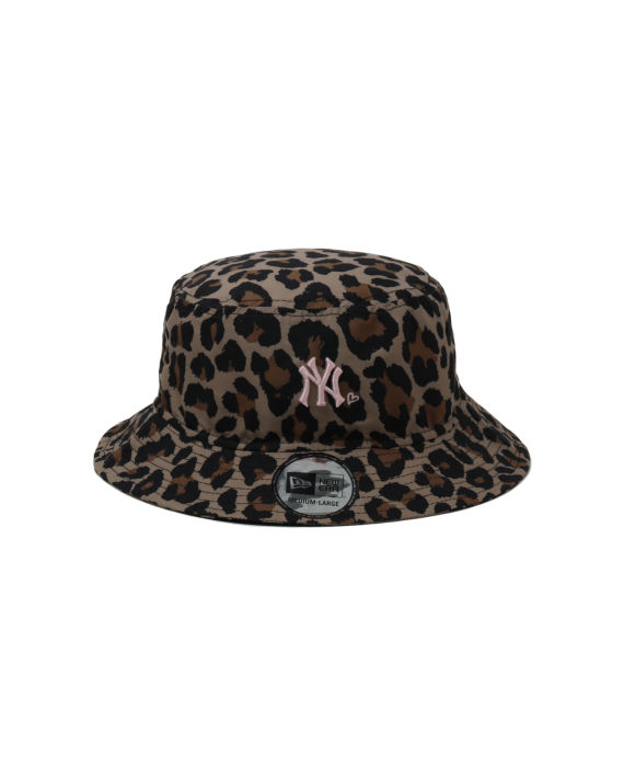 X MLB New York Yankees leopard patterned bucket hat image number 0