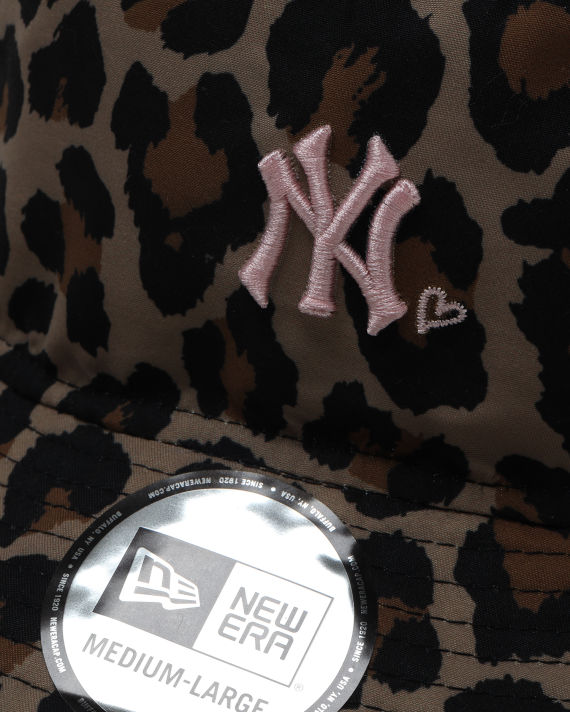 X MLB New York Yankees leopard patterned bucket hat image number 3