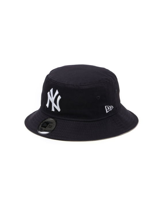 X New York Yankees logo embroidered bucket hat image number 0