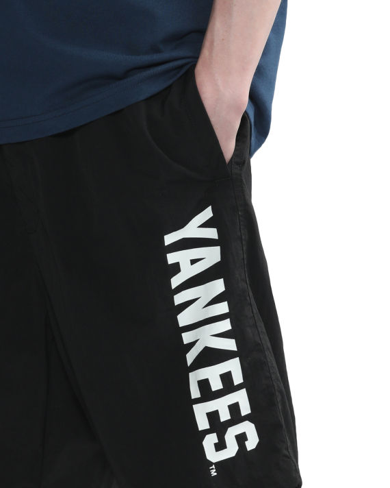 X MLB New York Yankees pocket shorts image number 4