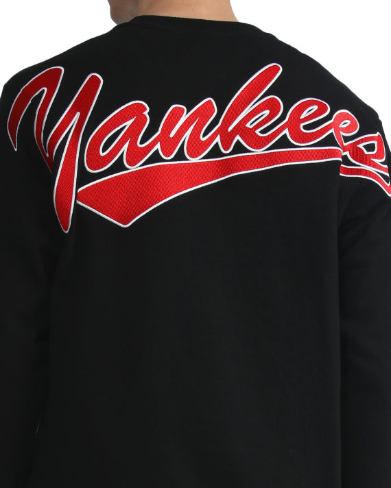 X MLB New York Yankees logo sweatshirt image number 4