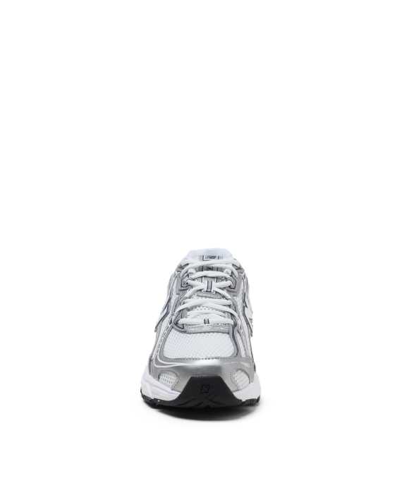 New Balance 740 sneakers