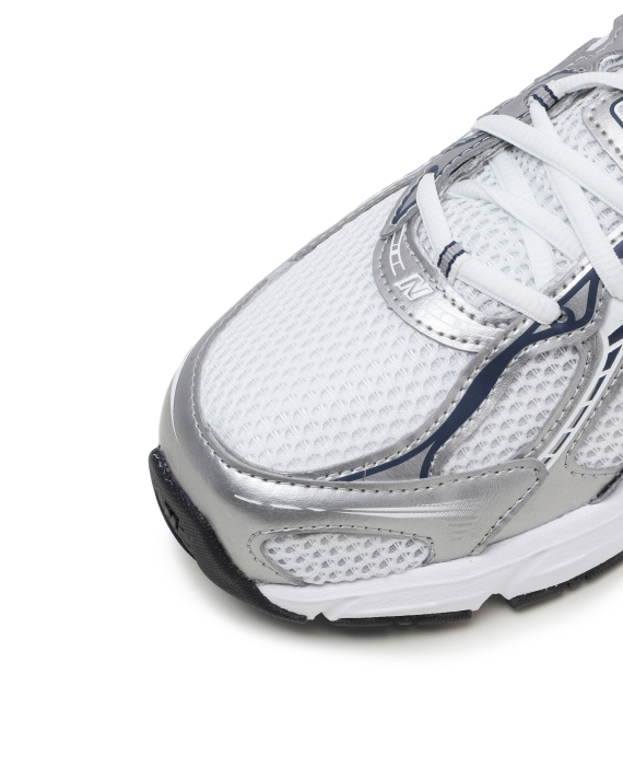 New Balance 740 sneakers