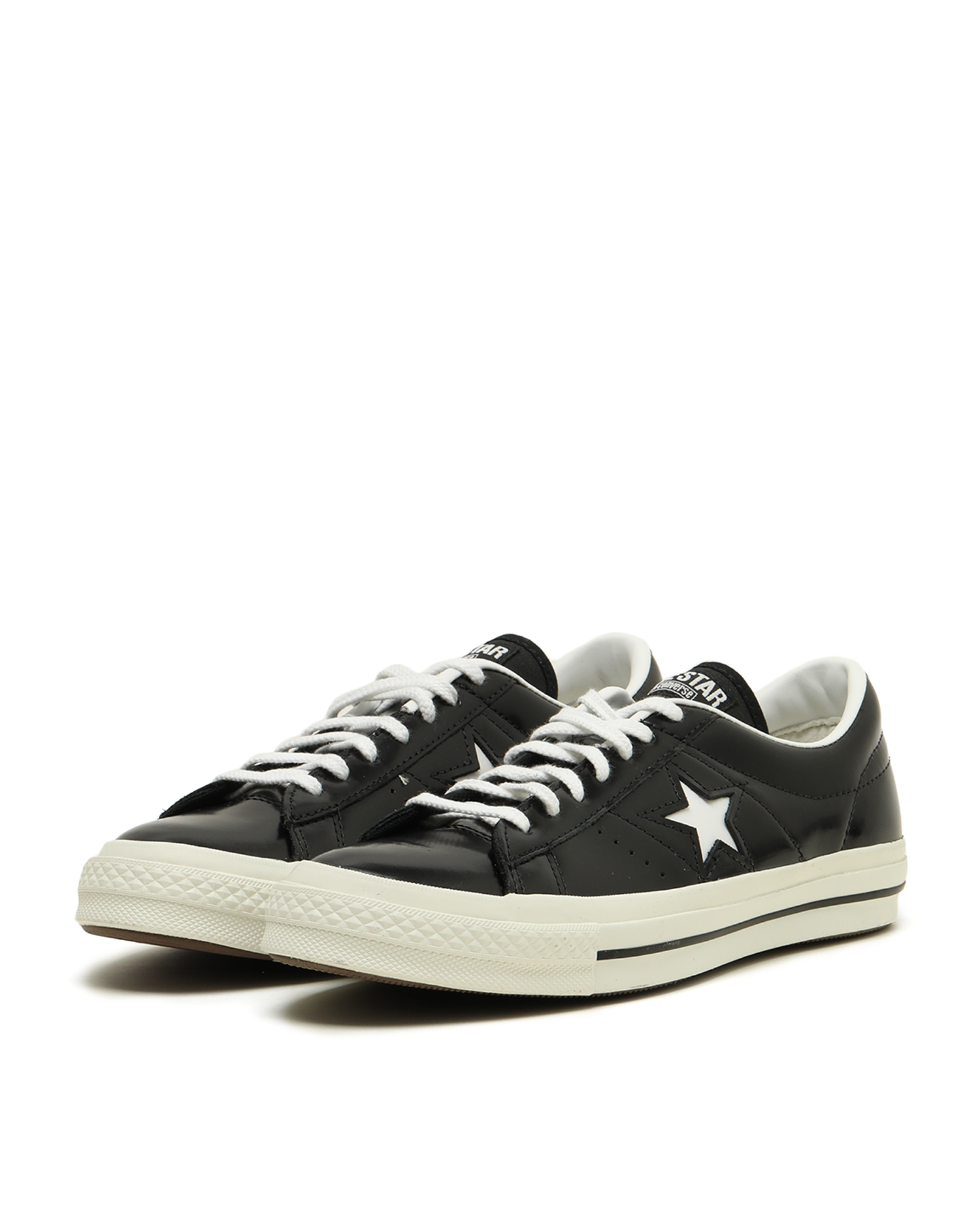 converse sneaker one star