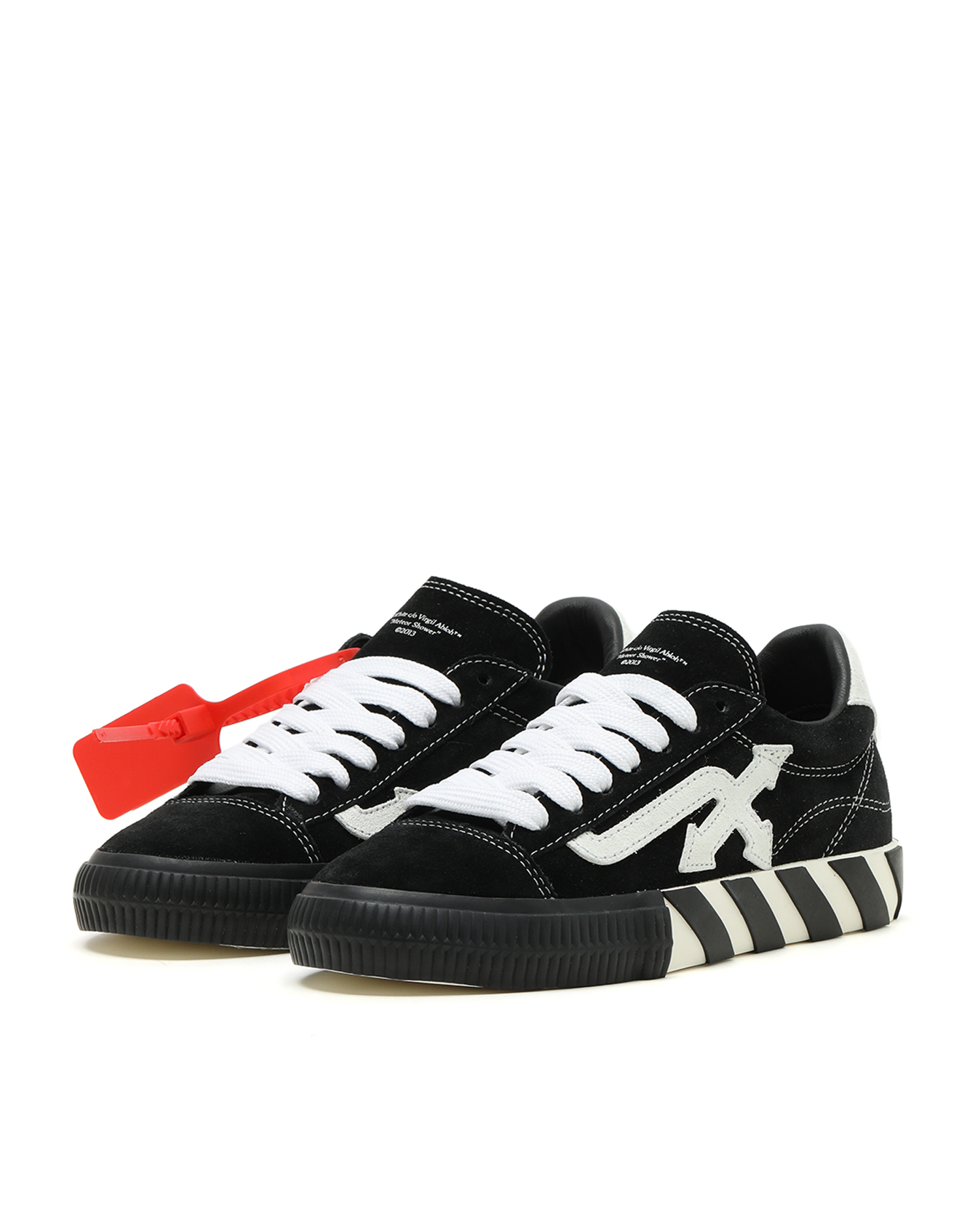 low vulcanized leather sneakers