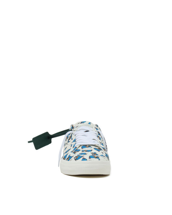 Low vulcanized graphic canvas sneakers image number 4
