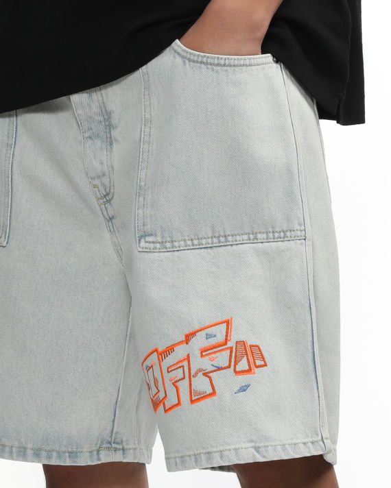 Embroidered denim shorts image number 4