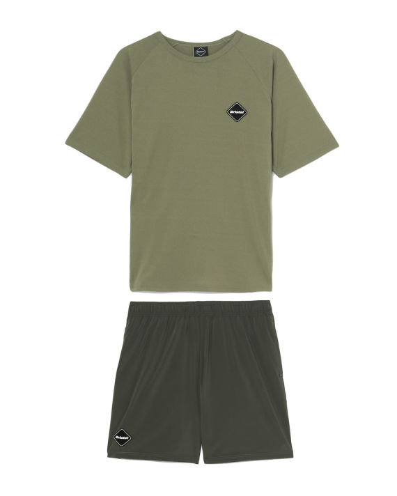 Training S/S top and shorts image number 0