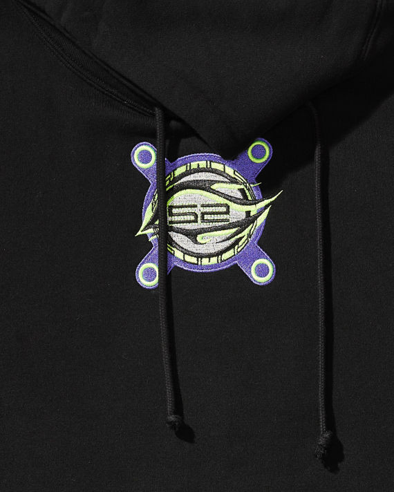 Graphic badge hoodie image number 4