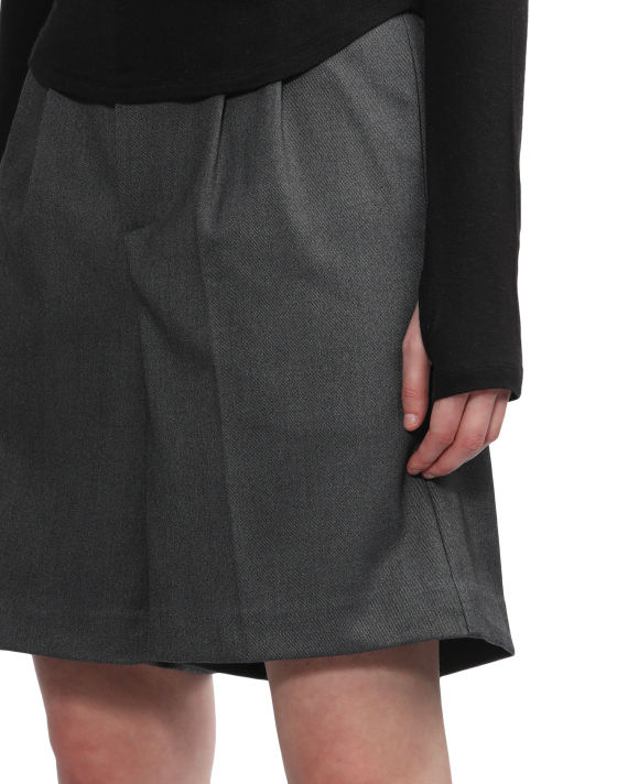Double-pleated tailored shorts image number 4