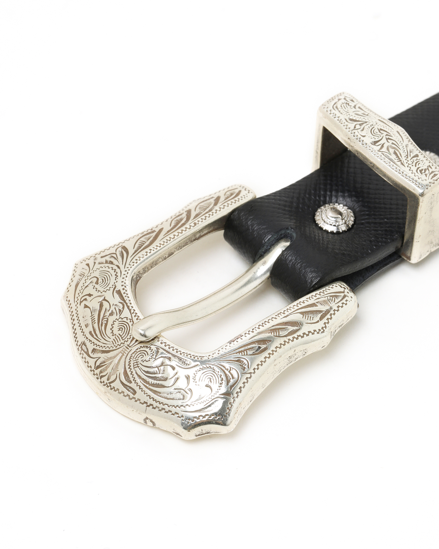 Metal motif belt